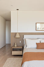 Mueble a medida - Respaldo de cama con veladores flotantes
